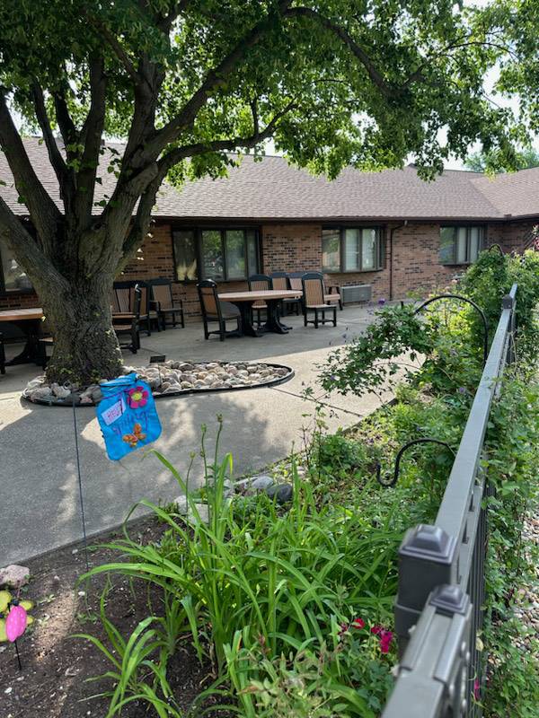 An exterior shot of the WLC Imboden Creek Seniors facility, from the Imboden Creek Gallery.